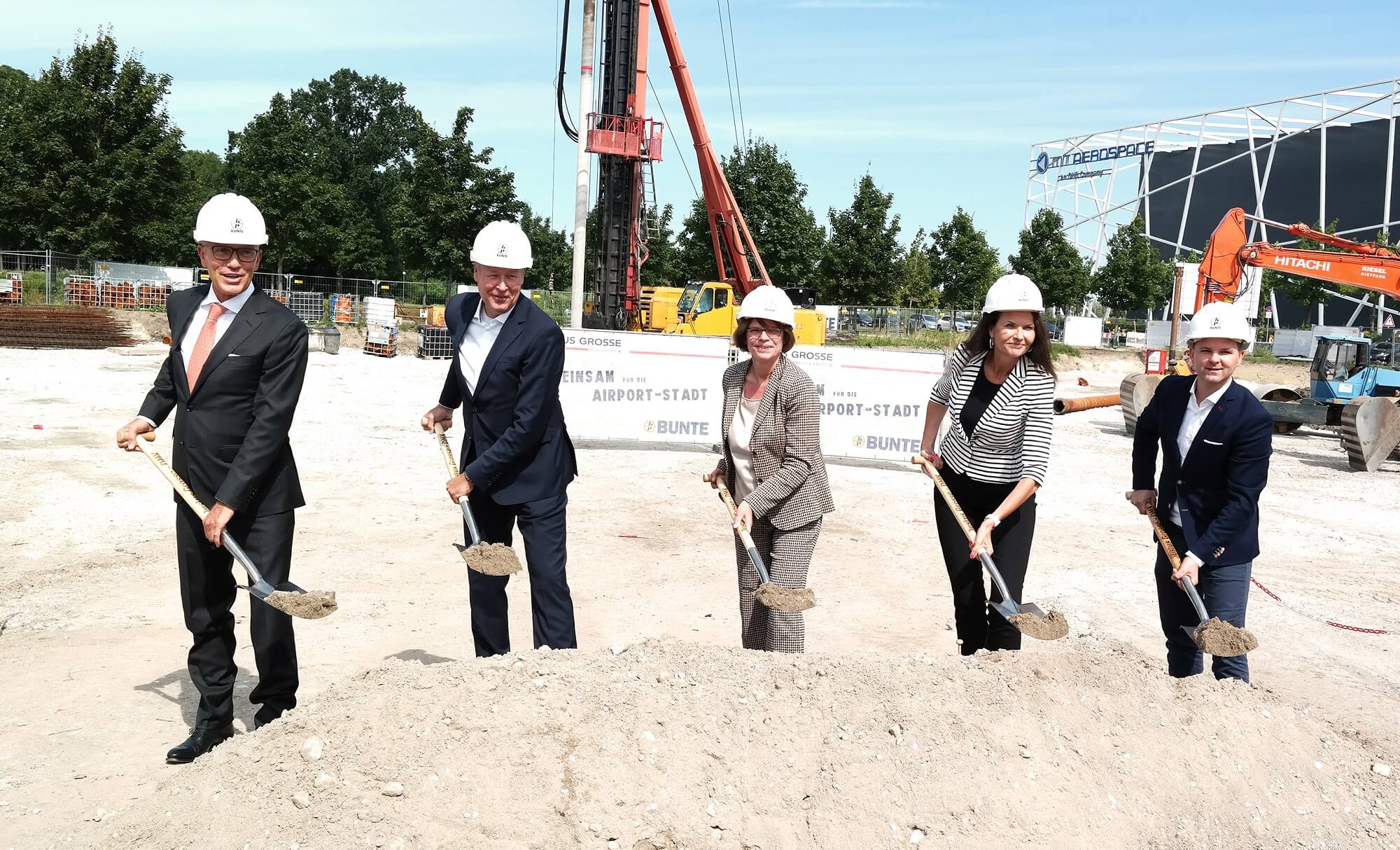 Spatenstich für „Deutsches Milchkontor“ in der AirportStadt Justus